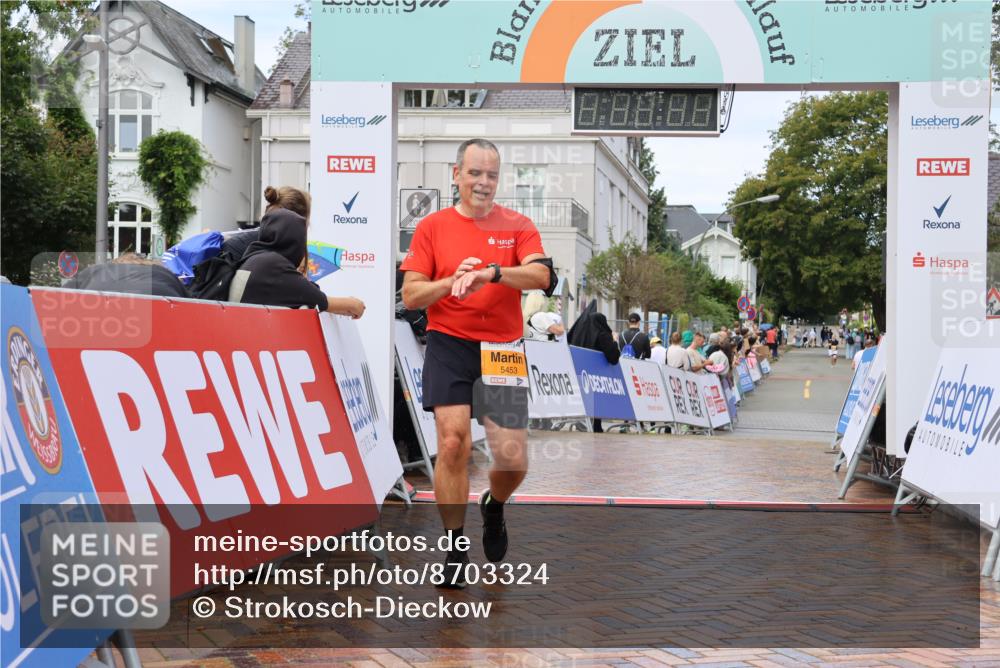31.08.2025 - 21. Blankeneser Heldenlauf Strokosch-Dieckow http://msf.ph/oto/8703324 31.08.2025 13:07:20 Ziel 5809, 5453 meine-sportfotos.de