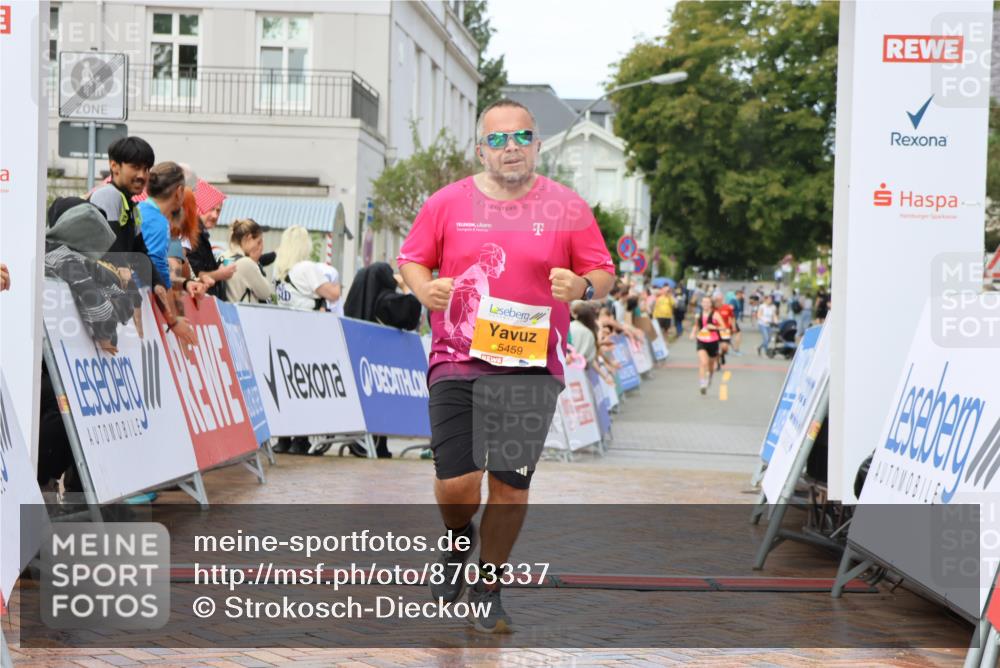 31.08.2025 - 21. Blankeneser Heldenlauf Strokosch-Dieckow http://msf.ph/oto/8703337 31.08.2025 13:07:04 Ziel 5459 meine-sportfotos.de