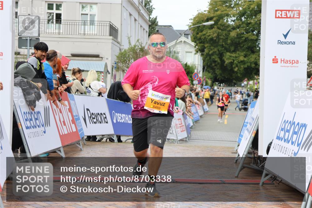 31.08.2025 - 21. Blankeneser Heldenlauf Strokosch-Dieckow http://msf.ph/oto/8703338 31.08.2025 13:07:04 Ziel 5459 meine-sportfotos.de