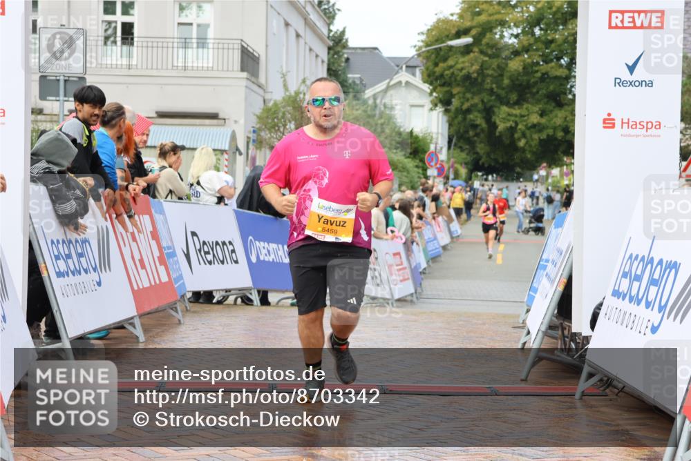 31.08.2025 - 21. Blankeneser Heldenlauf Strokosch-Dieckow http://msf.ph/oto/8703342 31.08.2025 13:07:04 Ziel 5459 meine-sportfotos.de