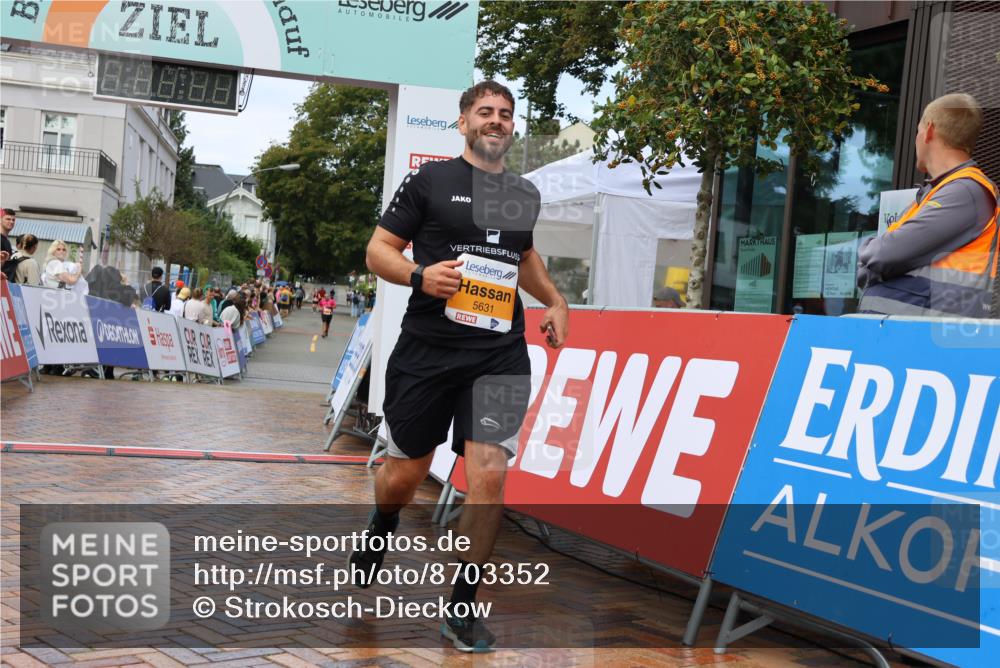 31.08.2025 - 21. Blankeneser Heldenlauf Strokosch-Dieckow http://msf.ph/oto/8703352 31.08.2025 13:06:50 Ziel 5631 meine-sportfotos.de