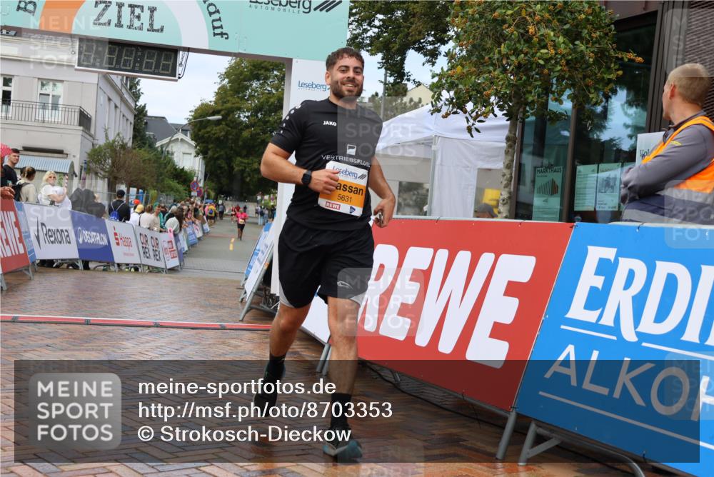 31.08.2025 - 21. Blankeneser Heldenlauf Strokosch-Dieckow http://msf.ph/oto/8703353 31.08.2025 13:06:49 Ziel 5631 meine-sportfotos.de