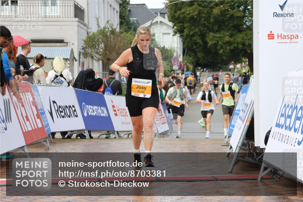 31.08.2025 - 21. Blankeneser Heldenlauf Strokosch-Dieckow http://msf.ph/oto/8703381 31.08.2025 13:06:30 Ziel 5098 meine-sportfotos.de