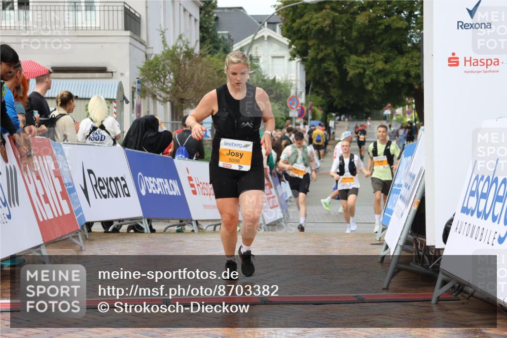 31.08.2025 - 21. Blankeneser Heldenlauf Strokosch-Dieckow http://msf.ph/oto/8703382 31.08.2025 13:06:30 Ziel 5098 meine-sportfotos.de