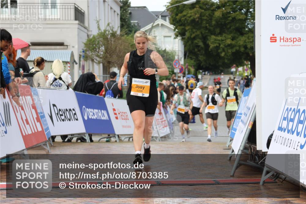 31.08.2025 - 21. Blankeneser Heldenlauf Strokosch-Dieckow http://msf.ph/oto/8703385 31.08.2025 13:06:30 Ziel 5098 meine-sportfotos.de