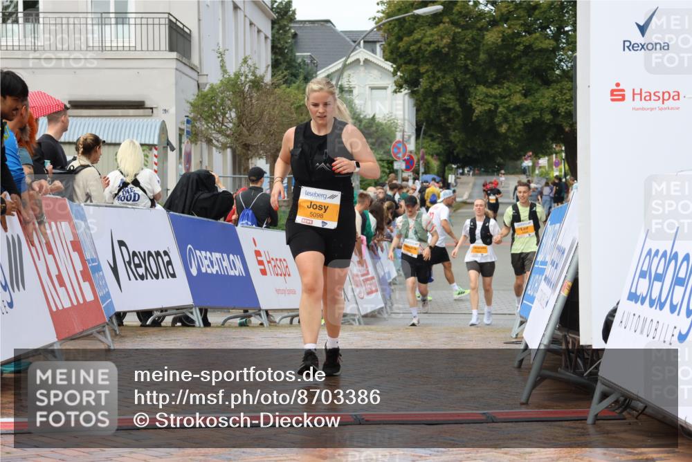 31.08.2025 - 21. Blankeneser Heldenlauf Strokosch-Dieckow http://msf.ph/oto/8703386 31.08.2025 13:06:29 Ziel 5234, 5098 meine-sportfotos.de