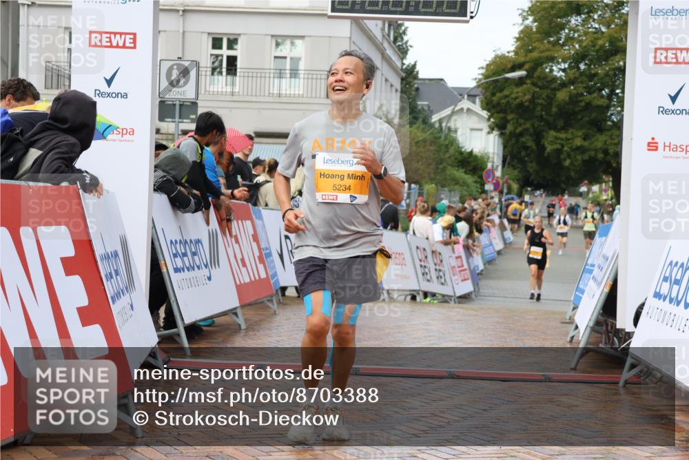 31.08.2025 - 21. Blankeneser Heldenlauf Strokosch-Dieckow http://msf.ph/oto/8703388 31.08.2025 13:06:22 Ziel 5234 meine-sportfotos.de