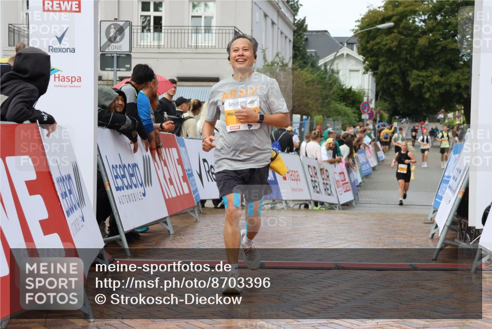 31.08.2025 - 21. Blankeneser Heldenlauf Strokosch-Dieckow http://msf.ph/oto/8703396 31.08.2025 13:06:22 Ziel 5234 meine-sportfotos.de