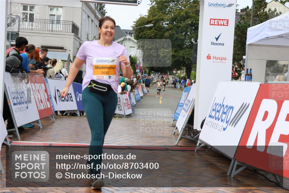 31.08.2025 - 21. Blankeneser Heldenlauf Strokosch-Dieckow http://msf.ph/oto/8703400 31.08.2025 13:06:07 Ziel 5219, 5692 meine-sportfotos.de