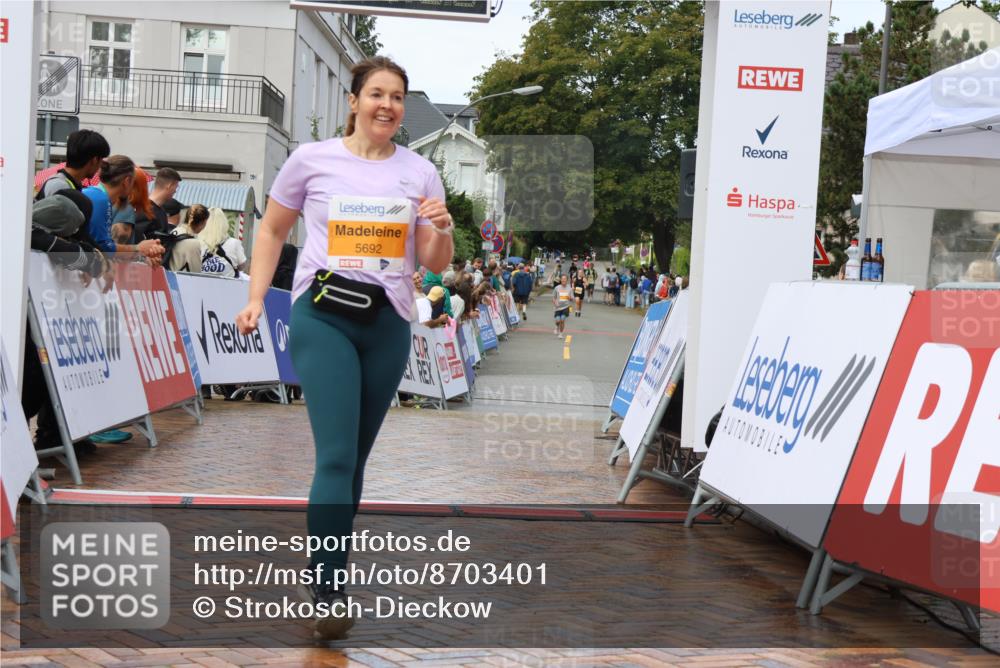 31.08.2025 - 21. Blankeneser Heldenlauf Strokosch-Dieckow http://msf.ph/oto/8703401 31.08.2025 13:06:07 Ziel 5219, 5692 meine-sportfotos.de