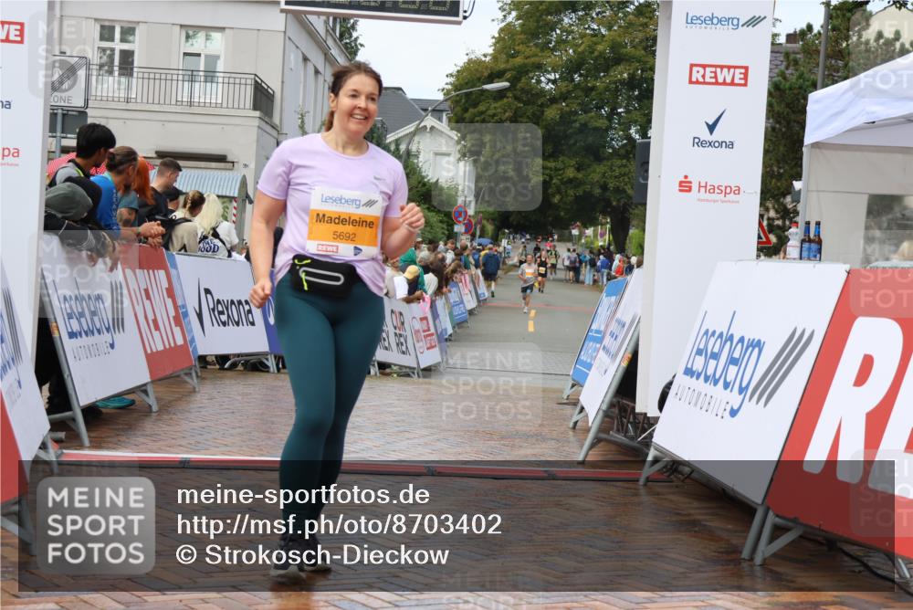 31.08.2025 - 21. Blankeneser Heldenlauf Strokosch-Dieckow http://msf.ph/oto/8703402 31.08.2025 13:06:07 Ziel 5219, 5692 meine-sportfotos.de