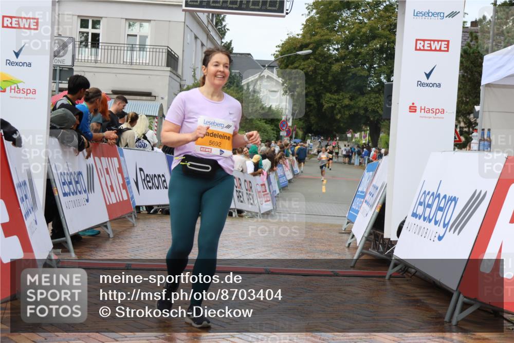 31.08.2025 - 21. Blankeneser Heldenlauf Strokosch-Dieckow http://msf.ph/oto/8703404 31.08.2025 13:06:07 Ziel 5219, 5692 meine-sportfotos.de