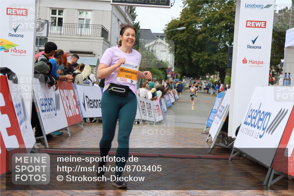31.08.2025 - 21. Blankeneser Heldenlauf Strokosch-Dieckow http://msf.ph/oto/8703405 31.08.2025 13:06:07 Ziel 5219, 5692 meine-sportfotos.de