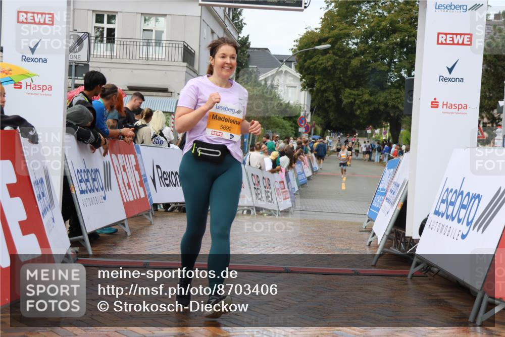 31.08.2025 - 21. Blankeneser Heldenlauf Strokosch-Dieckow http://msf.ph/oto/8703406 31.08.2025 13:06:07 Ziel 5219, 5692 meine-sportfotos.de