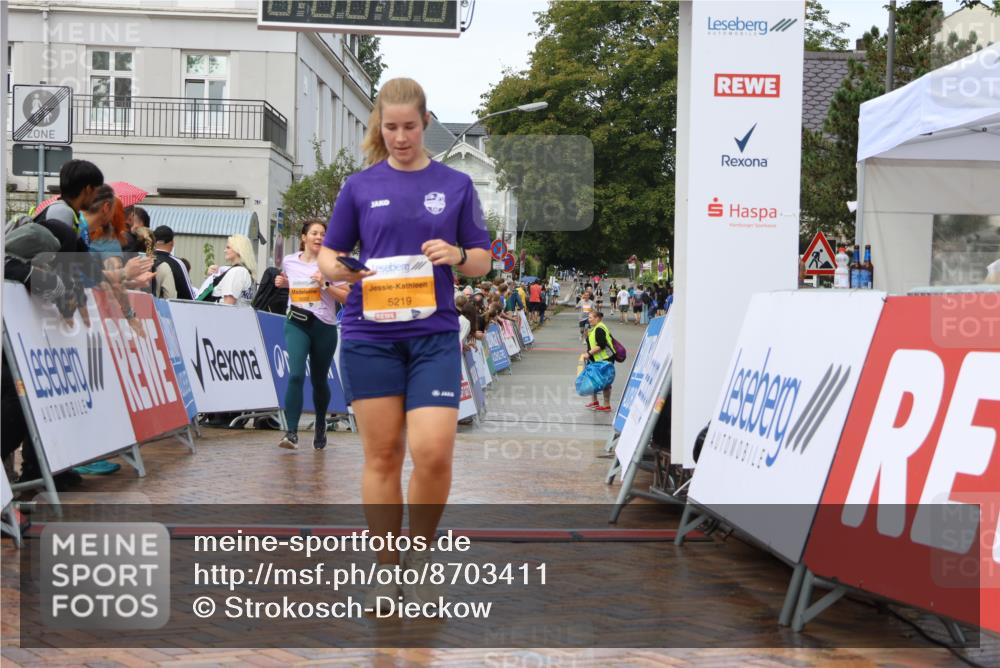 31.08.2025 - 21. Blankeneser Heldenlauf Strokosch-Dieckow http://msf.ph/oto/8703411 31.08.2025 13:06:04 Ziel 5219, 5692 meine-sportfotos.de