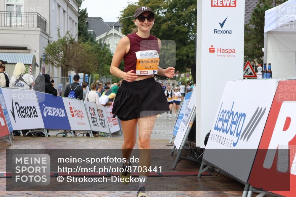 31.08.2025 - 21. Blankeneser Heldenlauf Strokosch-Dieckow http://msf.ph/oto/8703441 31.08.2025 13:05:43 Ziel 5613 meine-sportfotos.de