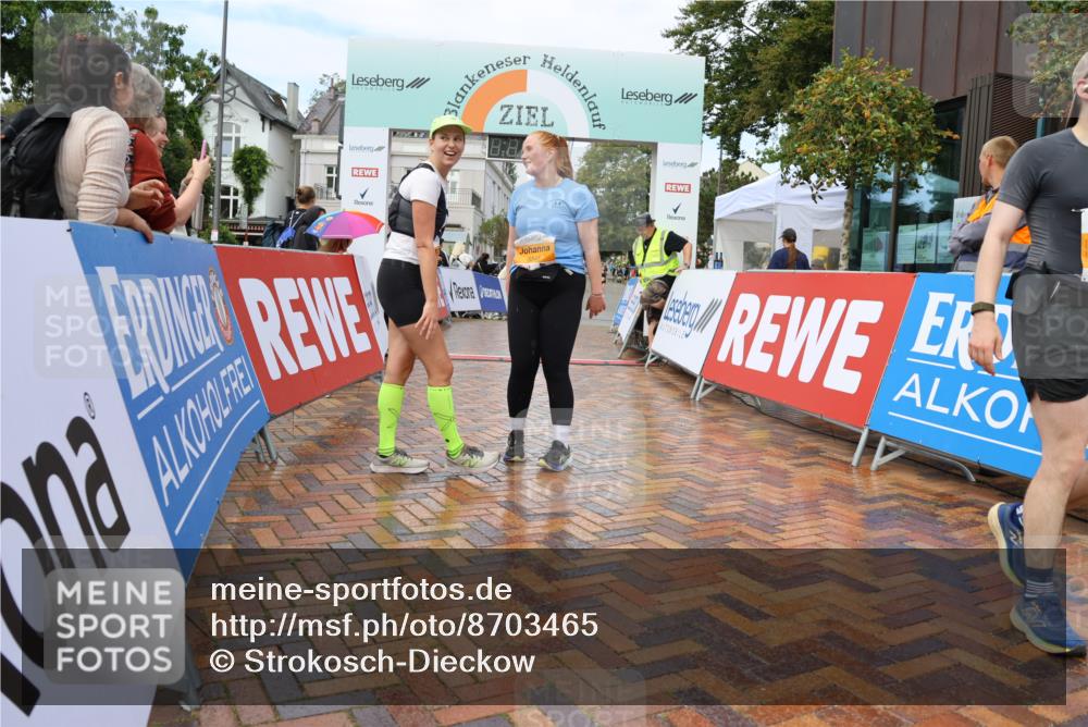 31.08.2025 - 21. Blankeneser Heldenlauf Strokosch-Dieckow http://msf.ph/oto/8703465 31.08.2025 13:04:57 Ziel 5090, 5228, 5546, 5545, 5126, 5125 meine-sportfotos.de