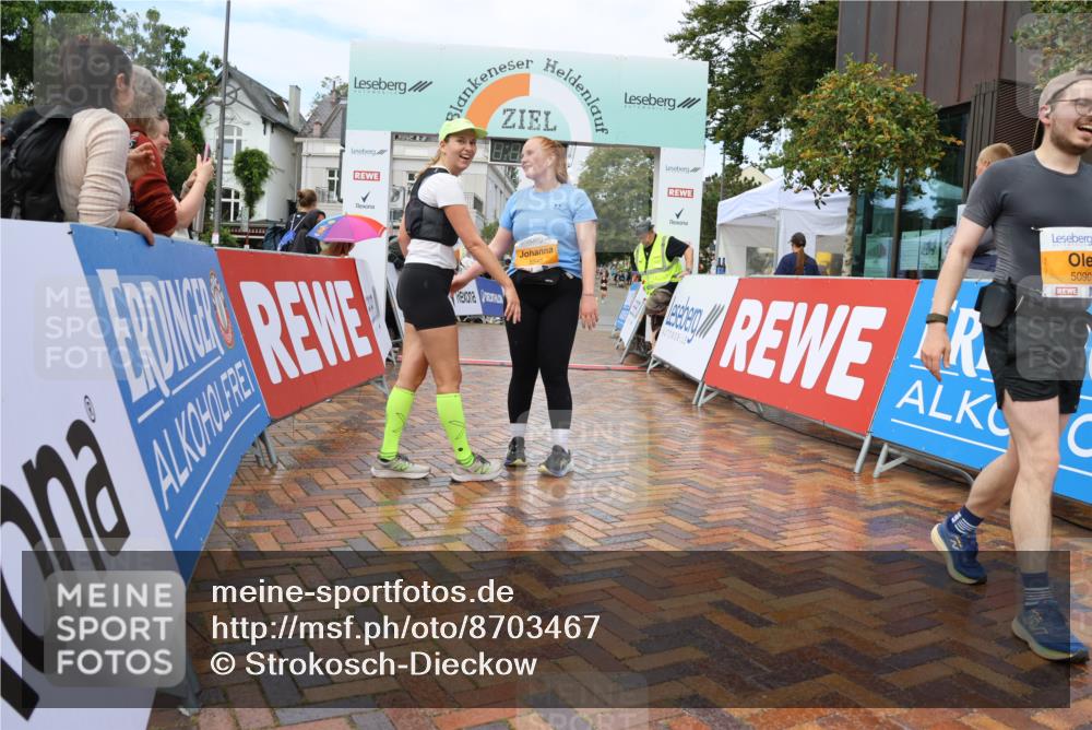 31.08.2025 - 21. Blankeneser Heldenlauf Strokosch-Dieckow http://msf.ph/oto/8703467 31.08.2025 13:04:57 Ziel 5090, 5228, 5546, 5545, 5126, 5125 meine-sportfotos.de