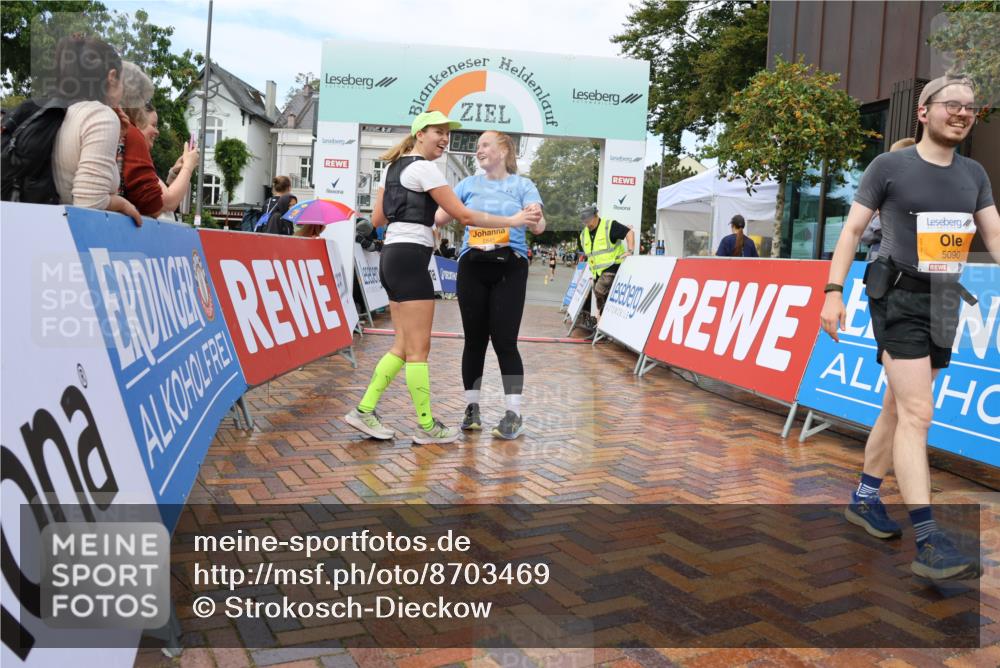 31.08.2025 - 21. Blankeneser Heldenlauf Strokosch-Dieckow http://msf.ph/oto/8703469 31.08.2025 13:04:57 Ziel 5090, 5228, 5546, 5545, 5126, 5125 meine-sportfotos.de