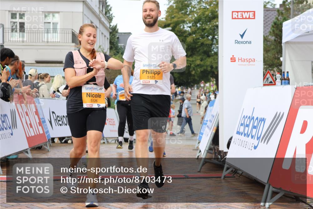 31.08.2025 - 21. Blankeneser Heldenlauf Strokosch-Dieckow http://msf.ph/oto/8703473 31.08.2025 13:04:51 Ziel 5090, 5228, 5546, 5545, 5126, 5125, 5051 meine-sportfotos.de