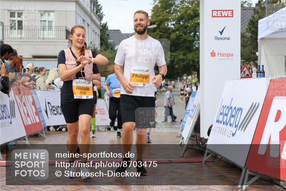 31.08.2025 - 21. Blankeneser Heldenlauf Strokosch-Dieckow http://msf.ph/oto/8703475 31.08.2025 13:04:51 Ziel 5090, 5228, 5546, 5545, 5126, 5125, 5051 meine-sportfotos.de