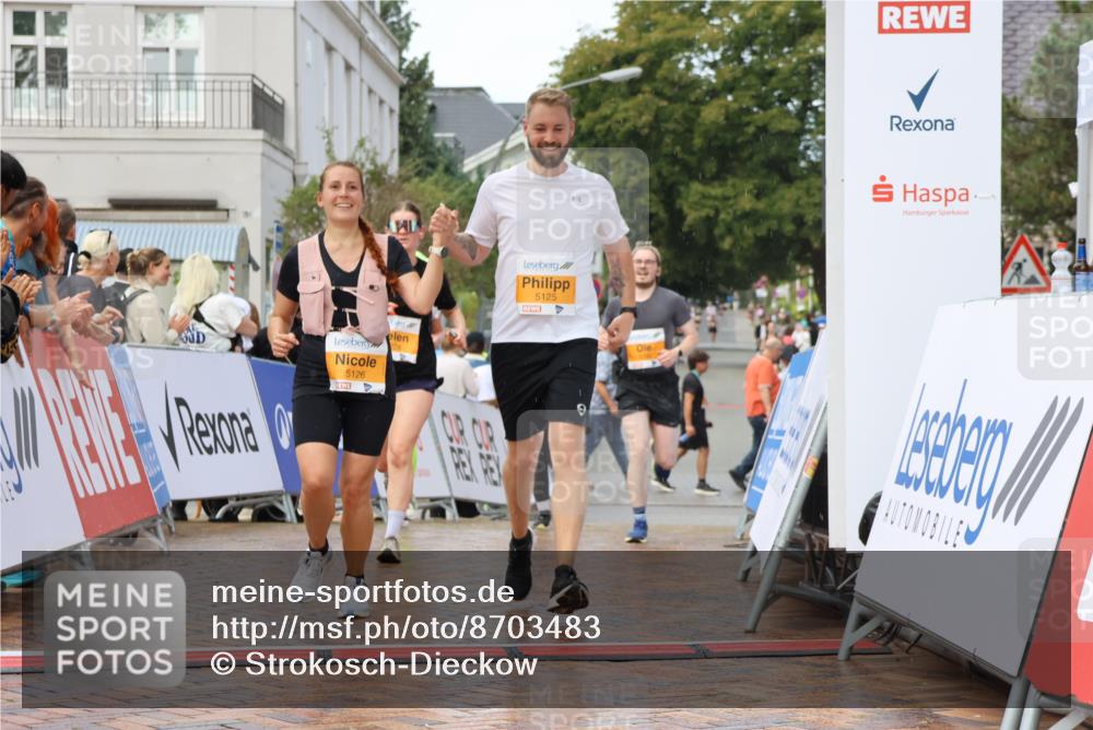 31.08.2025 - 21. Blankeneser Heldenlauf Strokosch-Dieckow http://msf.ph/oto/8703483 31.08.2025 13:04:50 Ziel 5090, 5228, 5546, 5545, 5126, 5125, 5051 meine-sportfotos.de