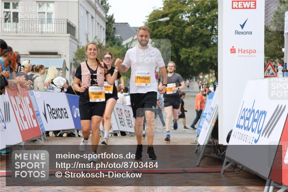 31.08.2025 - 21. Blankeneser Heldenlauf Strokosch-Dieckow http://msf.ph/oto/8703484 31.08.2025 13:04:50 Ziel 5090, 5228, 5546, 5545, 5126, 5125, 5051 meine-sportfotos.de