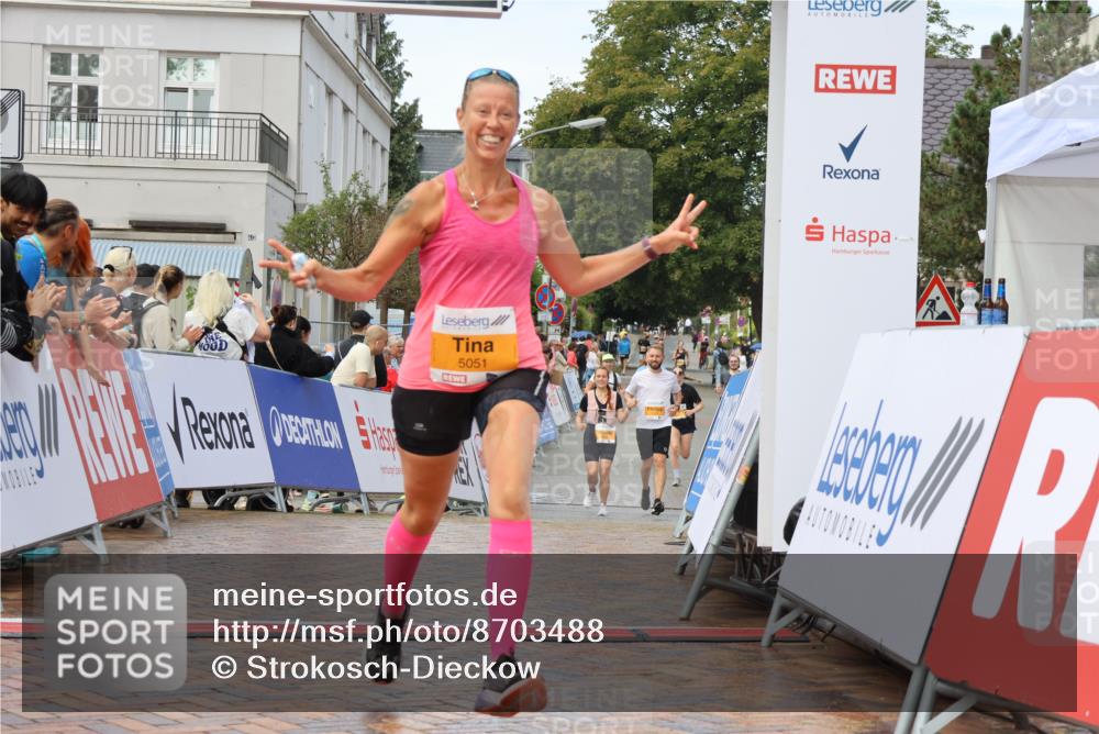 31.08.2025 - 21. Blankeneser Heldenlauf Strokosch-Dieckow http://msf.ph/oto/8703488 31.08.2025 13:04:44 Ziel 5051 meine-sportfotos.de