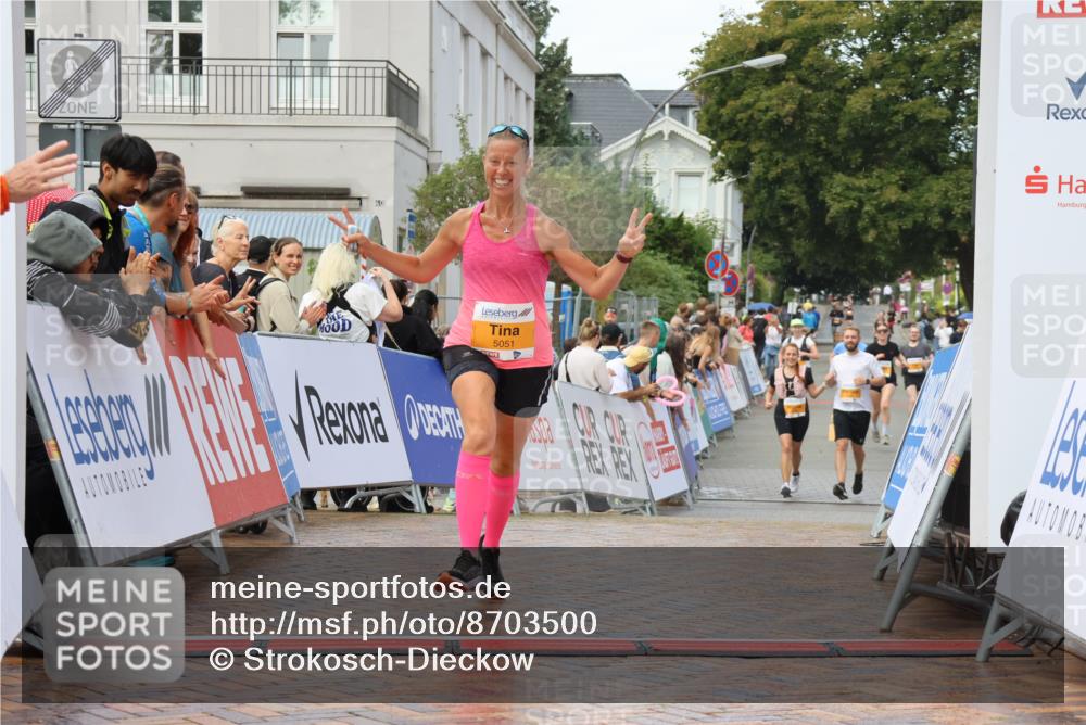 31.08.2025 - 21. Blankeneser Heldenlauf Strokosch-Dieckow http://msf.ph/oto/8703500 31.08.2025 13:04:43 Ziel 5051 meine-sportfotos.de