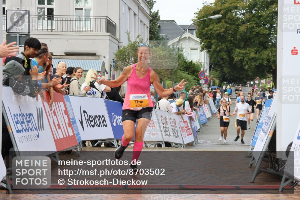 31.08.2025 - 21. Blankeneser Heldenlauf Strokosch-Dieckow http://msf.ph/oto/8703502 31.08.2025 13:04:43 Ziel 5051 meine-sportfotos.de