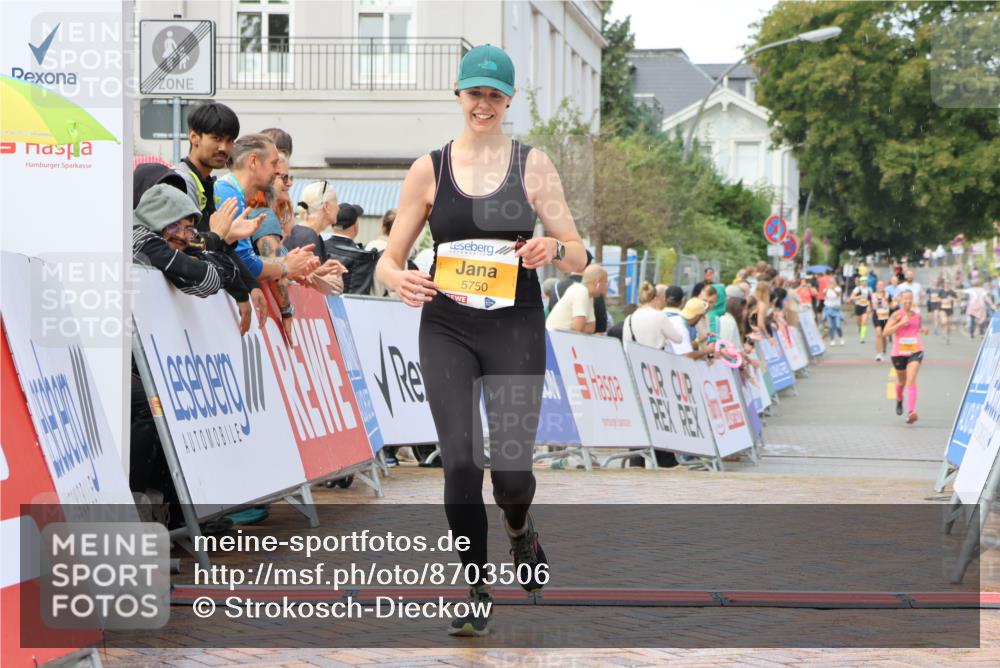 31.08.2025 - 21. Blankeneser Heldenlauf Strokosch-Dieckow http://msf.ph/oto/8703506 31.08.2025 13:04:34 Ziel 5750 meine-sportfotos.de