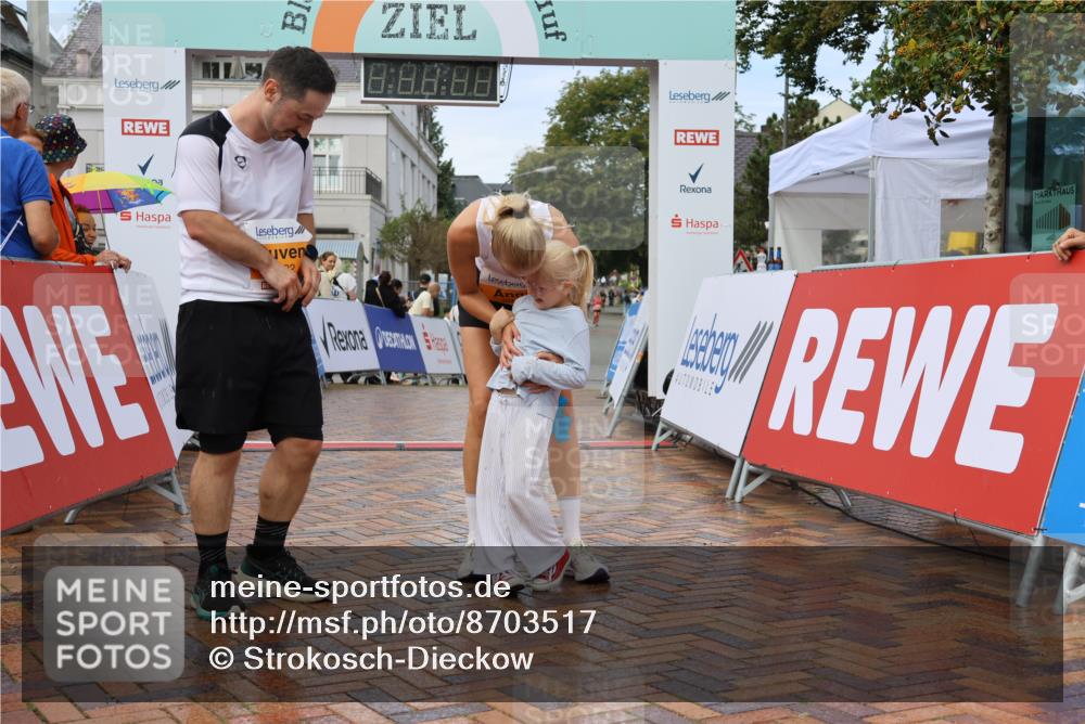 31.08.2025 - 21. Blankeneser Heldenlauf Strokosch-Dieckow http://msf.ph/oto/8703517 31.08.2025 13:04:24 Ziel 5482, 5044 meine-sportfotos.de