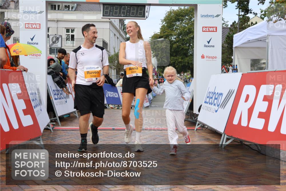 31.08.2025 - 21. Blankeneser Heldenlauf Strokosch-Dieckow http://msf.ph/oto/8703525 31.08.2025 13:04:22 Ziel 5482, 5044 meine-sportfotos.de