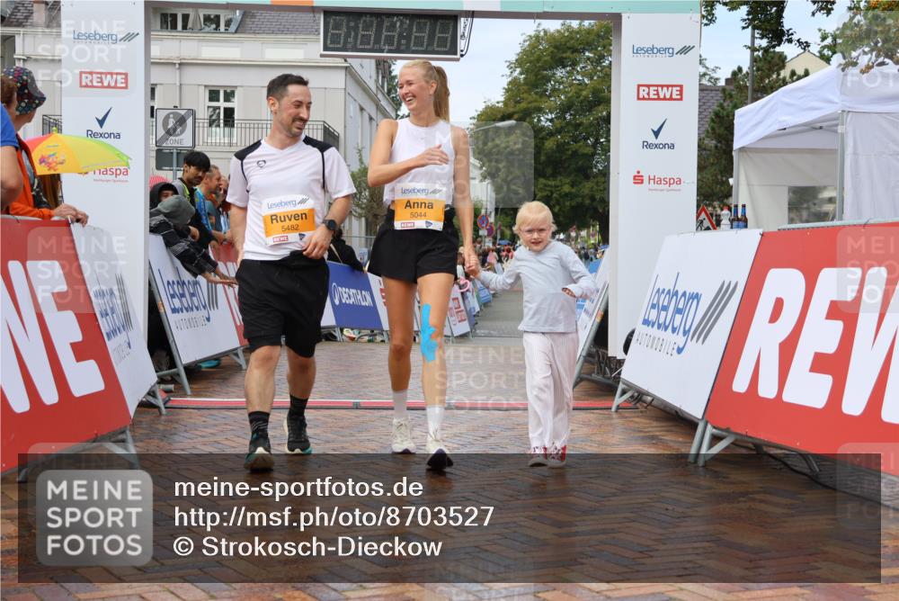 31.08.2025 - 21. Blankeneser Heldenlauf Strokosch-Dieckow http://msf.ph/oto/8703527 31.08.2025 13:04:22 Ziel 5482, 5044 meine-sportfotos.de