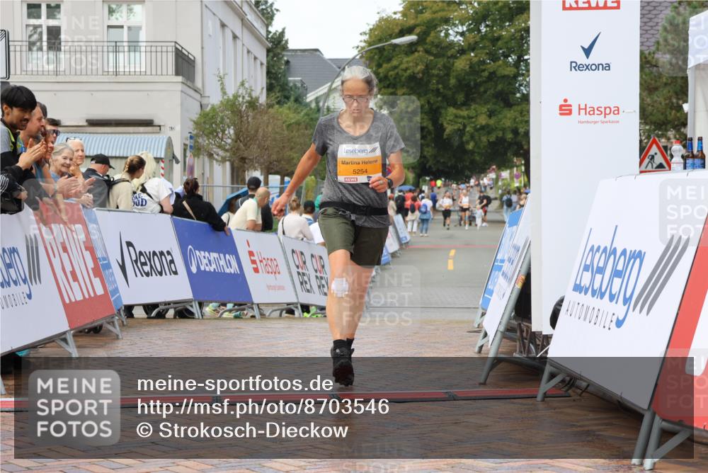 31.08.2025 - 21. Blankeneser Heldenlauf Strokosch-Dieckow http://msf.ph/oto/8703546 31.08.2025 13:03:58 Ziel 5254 meine-sportfotos.de
