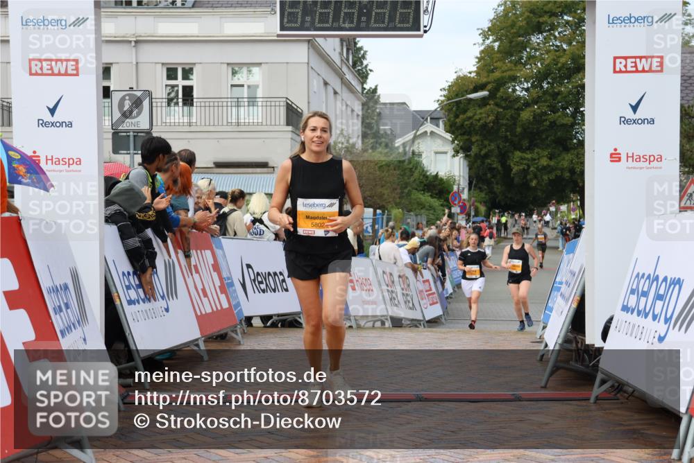 31.08.2025 - 21. Blankeneser Heldenlauf Strokosch-Dieckow http://msf.ph/oto/8703572 31.08.2025 13:03:40 Ziel 5802, 5227 meine-sportfotos.de