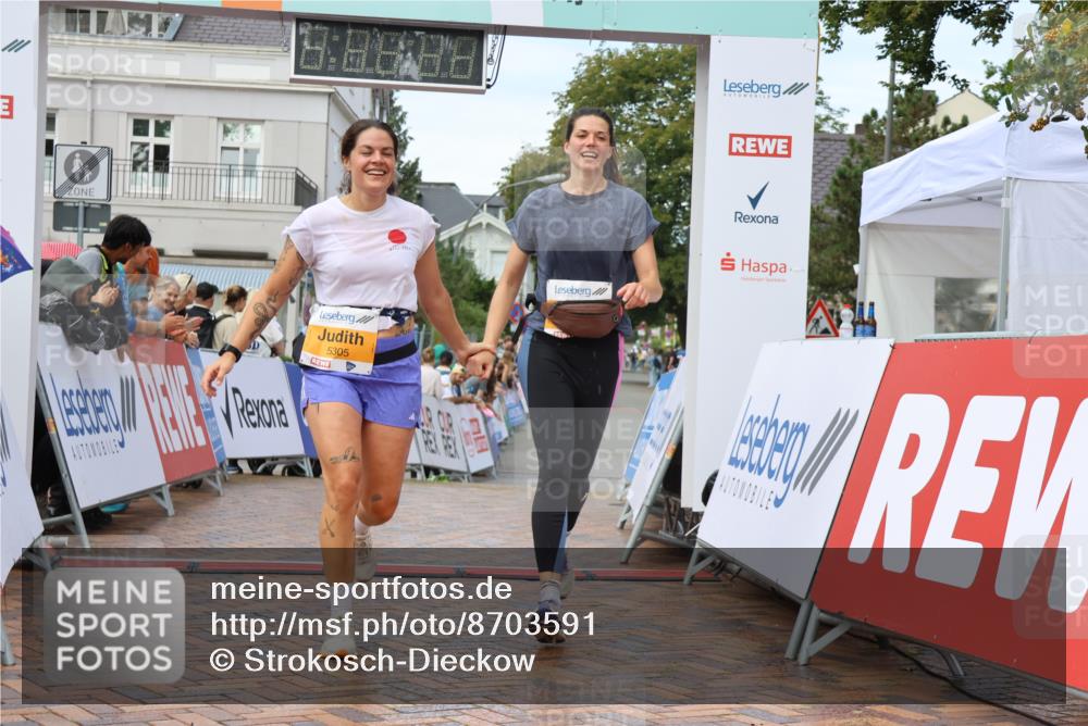 31.08.2025 - 21. Blankeneser Heldenlauf Strokosch-Dieckow http://msf.ph/oto/8703591 31.08.2025 13:03:12 Ziel 5359, 5305, 5038 meine-sportfotos.de
