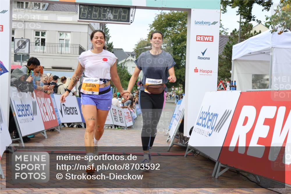 31.08.2025 - 21. Blankeneser Heldenlauf Strokosch-Dieckow http://msf.ph/oto/8703592 31.08.2025 13:03:12 Ziel 5359, 5305, 5038 meine-sportfotos.de