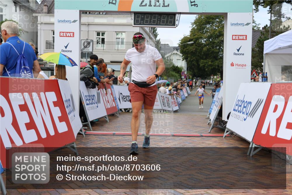 31.08.2025 - 21. Blankeneser Heldenlauf Strokosch-Dieckow http://msf.ph/oto/8703606 31.08.2025 13:03:04 Ziel 5038 meine-sportfotos.de