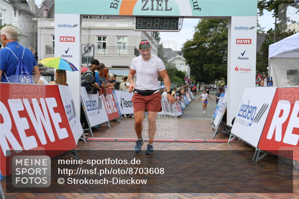 31.08.2025 - 21. Blankeneser Heldenlauf Strokosch-Dieckow http://msf.ph/oto/8703608 31.08.2025 13:03:04 Ziel 5038 meine-sportfotos.de