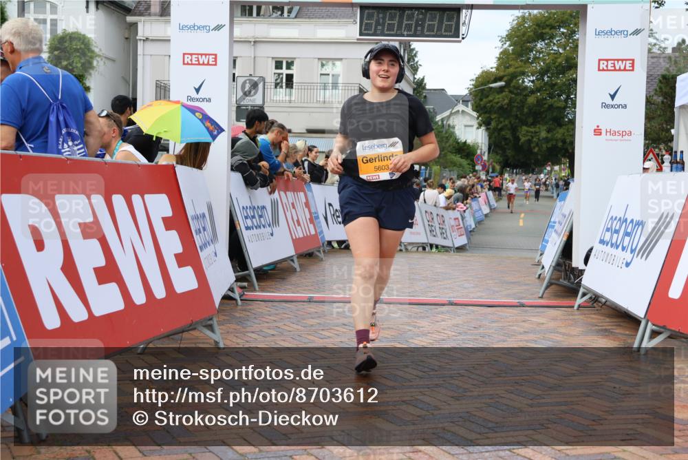 31.08.2025 - 21. Blankeneser Heldenlauf Strokosch-Dieckow http://msf.ph/oto/8703612 31.08.2025 13:02:50 Ziel 5754, 5603 meine-sportfotos.de