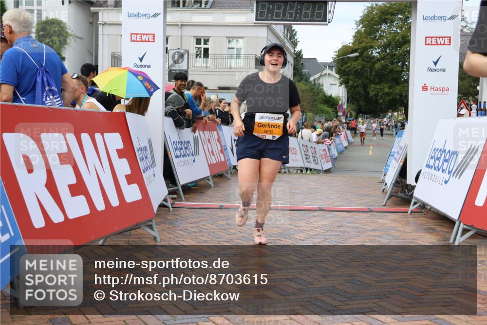 31.08.2025 - 21. Blankeneser Heldenlauf Strokosch-Dieckow http://msf.ph/oto/8703615 31.08.2025 13:02:49 Ziel 5754, 5603 meine-sportfotos.de