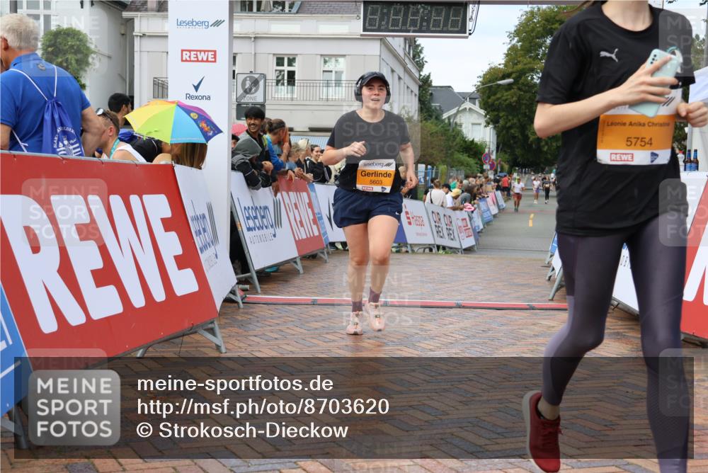 31.08.2025 - 21. Blankeneser Heldenlauf Strokosch-Dieckow http://msf.ph/oto/8703620 31.08.2025 13:02:49 Ziel 5754, 5603 meine-sportfotos.de