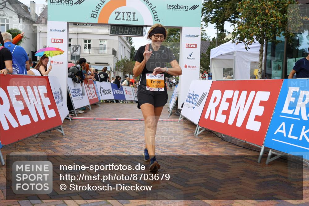 31.08.2025 - 21. Blankeneser Heldenlauf Strokosch-Dieckow http://msf.ph/oto/8703679 31.08.2025 13:02:03 Ziel 5766, 5757, 5064, 5100, 5069 meine-sportfotos.de