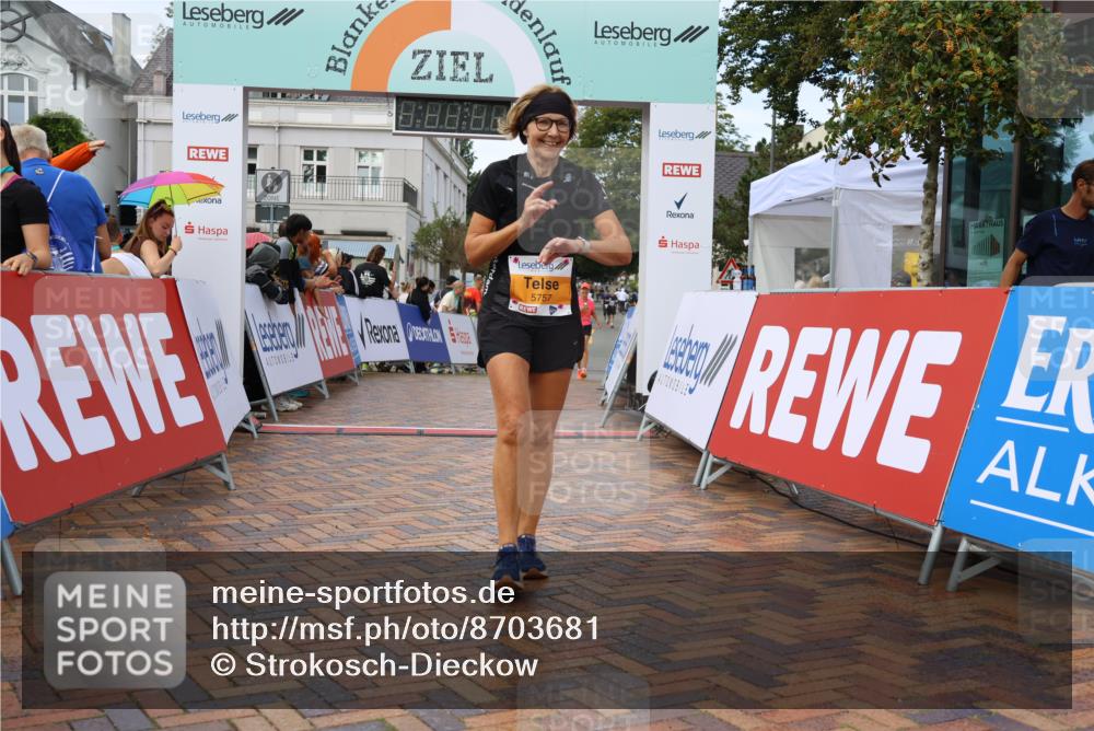 31.08.2025 - 21. Blankeneser Heldenlauf Strokosch-Dieckow http://msf.ph/oto/8703681 31.08.2025 13:02:03 Ziel 5766, 5757, 5064, 5100, 5069 meine-sportfotos.de