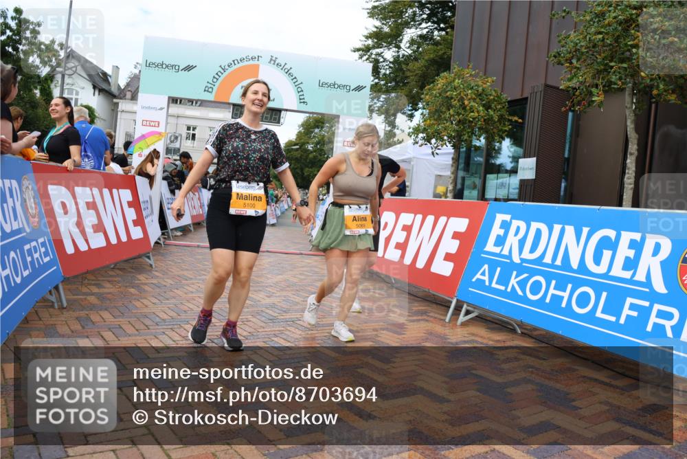 31.08.2025 - 21. Blankeneser Heldenlauf Strokosch-Dieckow http://msf.ph/oto/8703694 31.08.2025 13:01:59 Ziel 5325, 5757, 5612, 5064, 5100, 5069 meine-sportfotos.de
