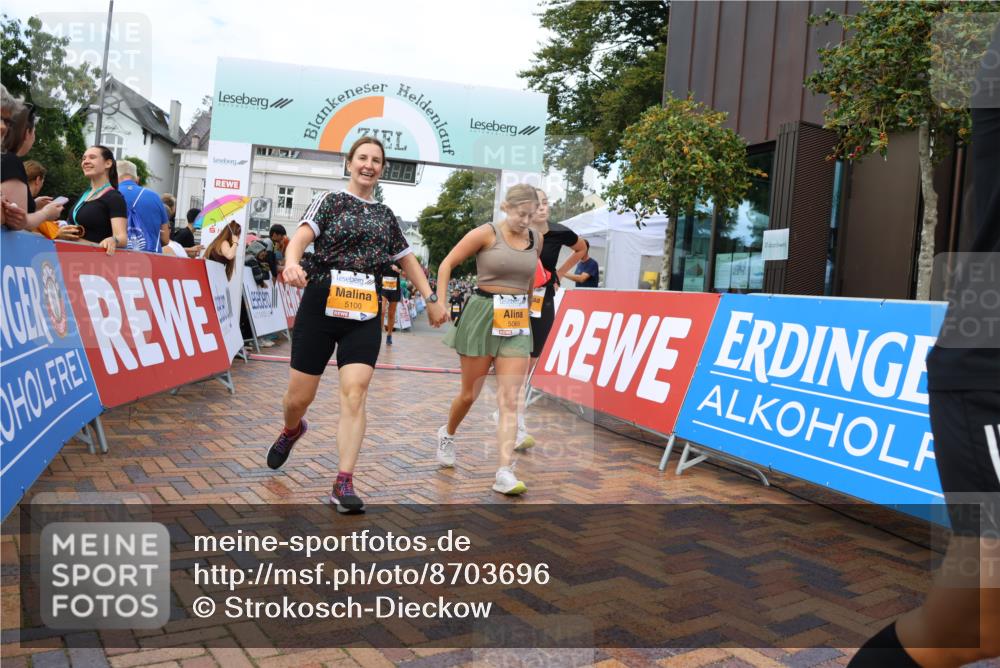 31.08.2025 - 21. Blankeneser Heldenlauf Strokosch-Dieckow http://msf.ph/oto/8703696 31.08.2025 13:01:59 Ziel 5325, 5757, 5612, 5064, 5100, 5069 meine-sportfotos.de