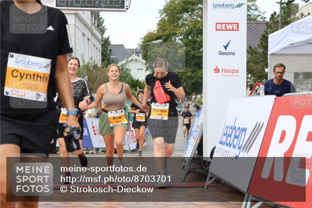 31.08.2025 - 21. Blankeneser Heldenlauf Strokosch-Dieckow http://msf.ph/oto/8703701 31.08.2025 13:01:57 Ziel 5325, 5757, 5612, 5064, 5100, 5069 meine-sportfotos.de