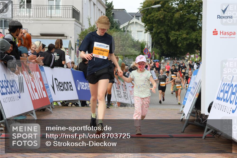31.08.2025 - 21. Blankeneser Heldenlauf Strokosch-Dieckow http://msf.ph/oto/8703725 31.08.2025 13:01:50 Ziel 5325, 5612, 4307 meine-sportfotos.de