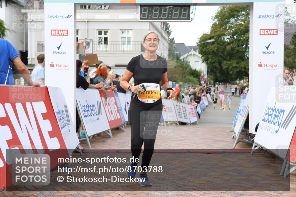 31.08.2025 - 21. Blankeneser Heldenlauf Strokosch-Dieckow http://msf.ph/oto/8703788 31.08.2025 13:00:53 Ziel 5103 meine-sportfotos.de